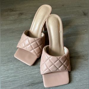 Nude Square Toed Heal